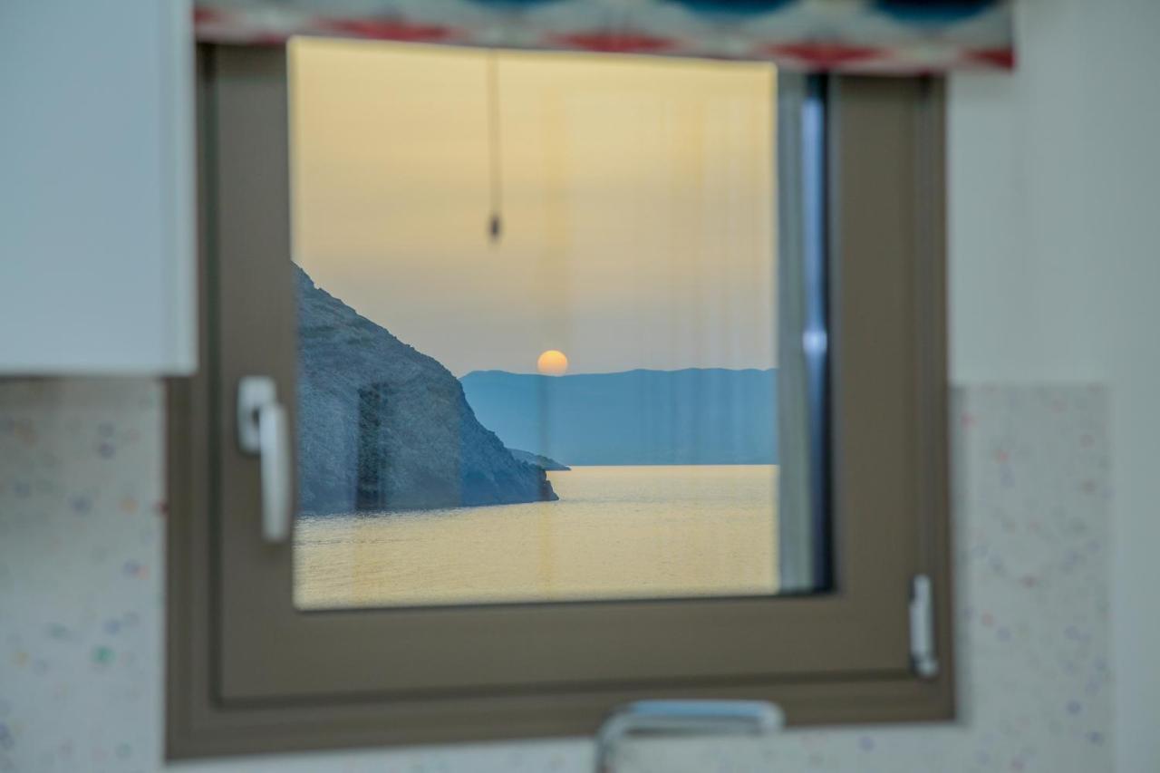 Almyra Seaside House Mókhlos Exterior foto